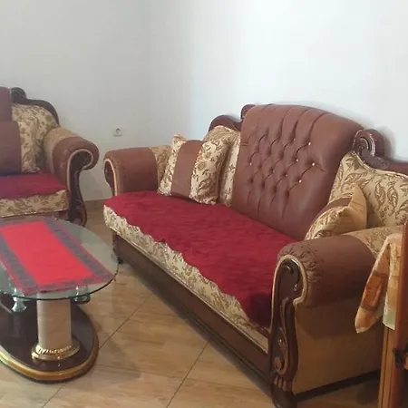 بيت للعطل Stone House كساميل
