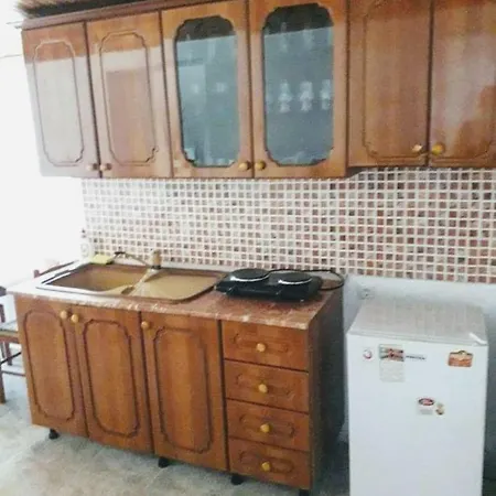 بيت للعطل Stone House *
